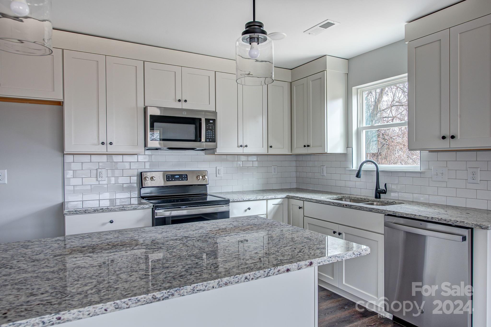 Pinnacle Woods - Residential