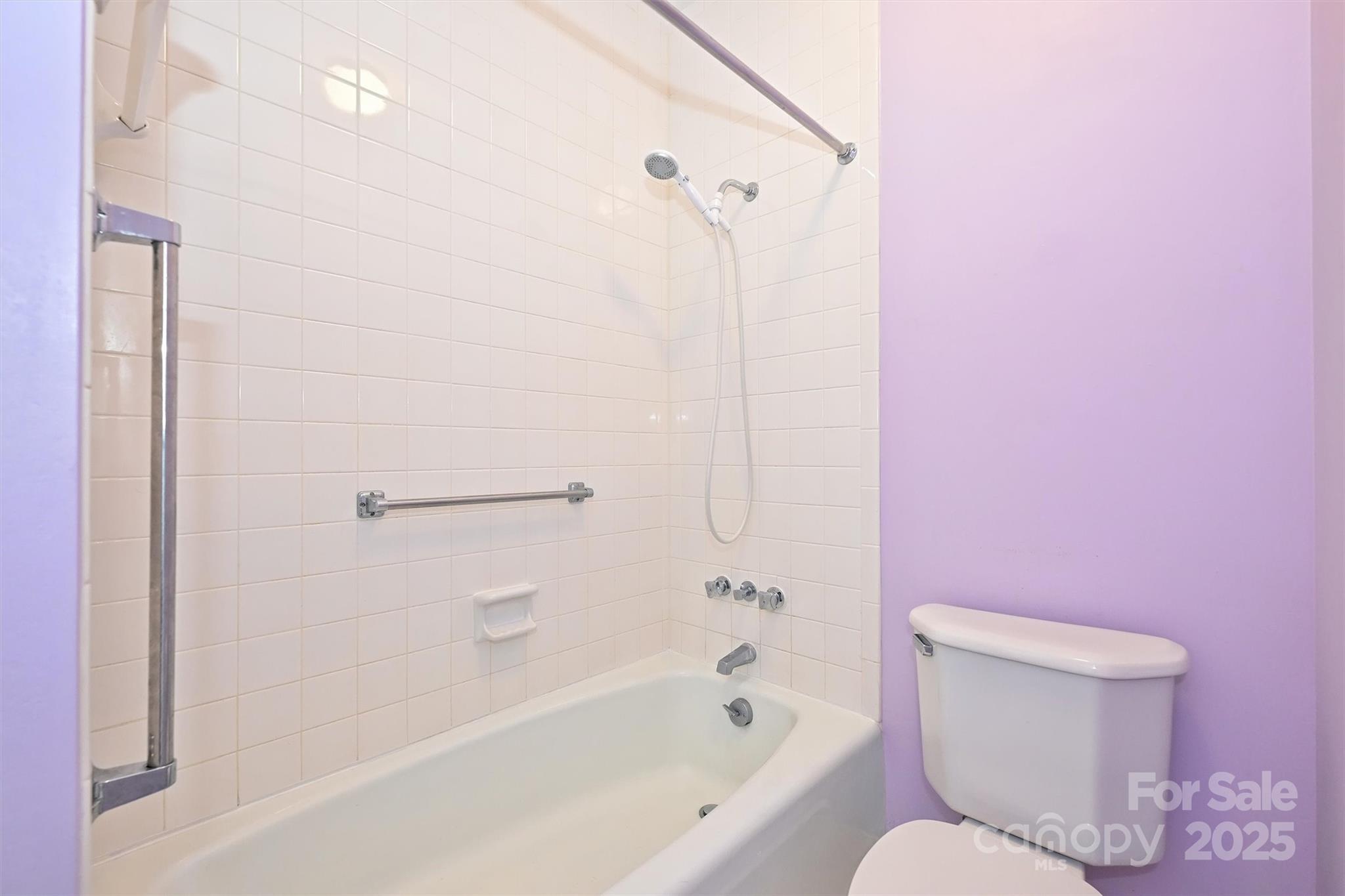 800 Cherokee - Residential