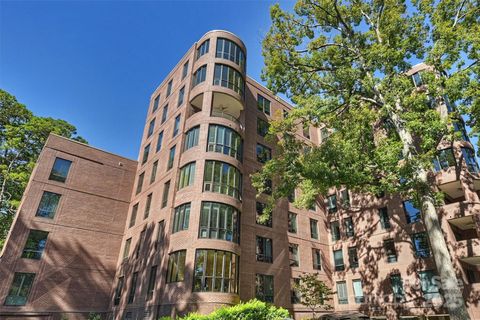 924 Cherokee Road Charlotte NC 28207