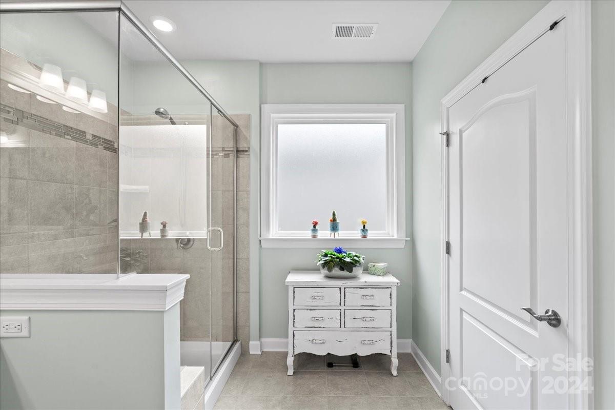 Tree Tops - Residential