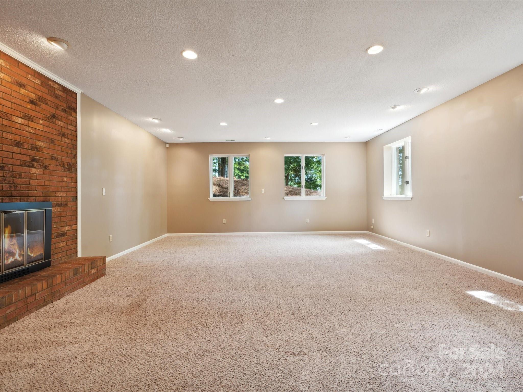 River Hills - Residential