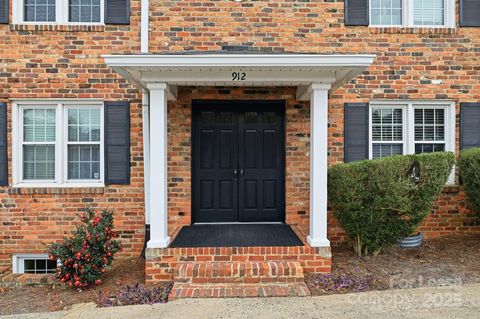 Photo of 912 Mcalway Road, Charlotte, NC 28211 (MLS # 4334129)