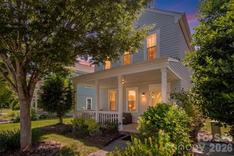 Photo of 15911 Rose Glenn Lane, Davidson, NC 28036 (MLS # 4399213)