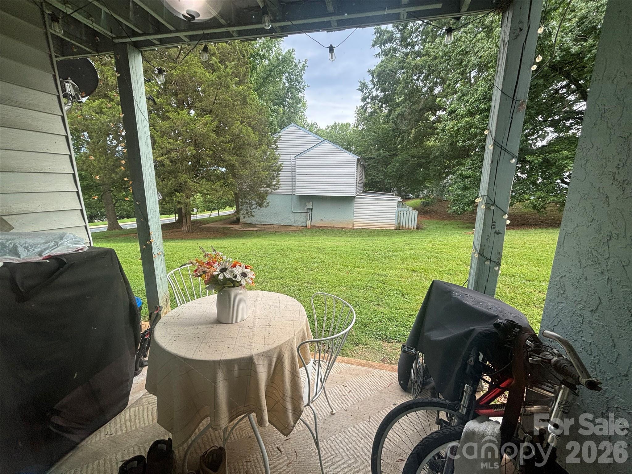 1920 Countrymens Court 2