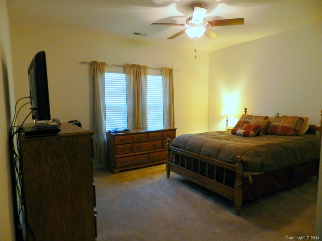 Houston Hills - Residential