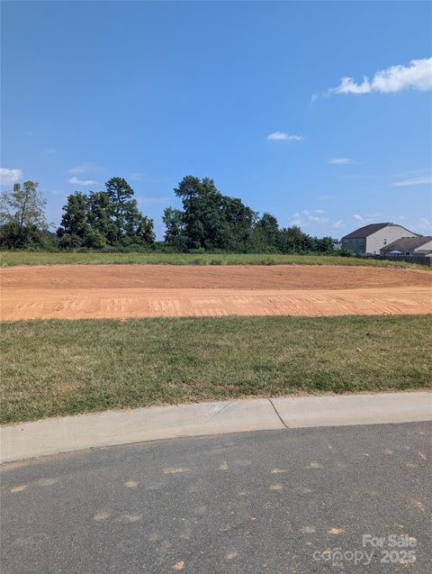 Photo of 2307 Waxhaw Highway, Monroe, NC 28112 (MLS # 4296818) Photo of 2307 Waxhaw Highway, Monroe, NC 28112 (MLS # 4296818)