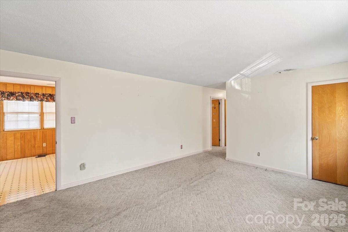 411 Brentwood Circle