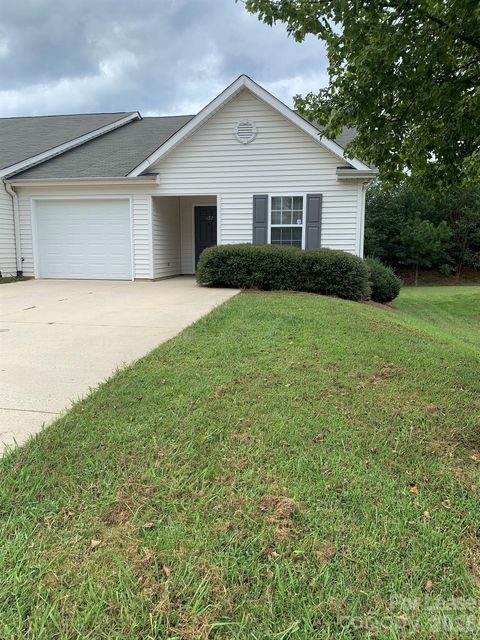 Photo of 132 Springwood Lane, Mooresville, NC 28117 (MLS # 4358890)