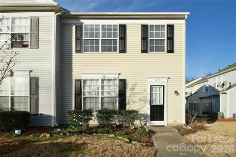 Photo of 3148 Mannington Drive, Charlotte, NC 28270 (MLS # 4364417)