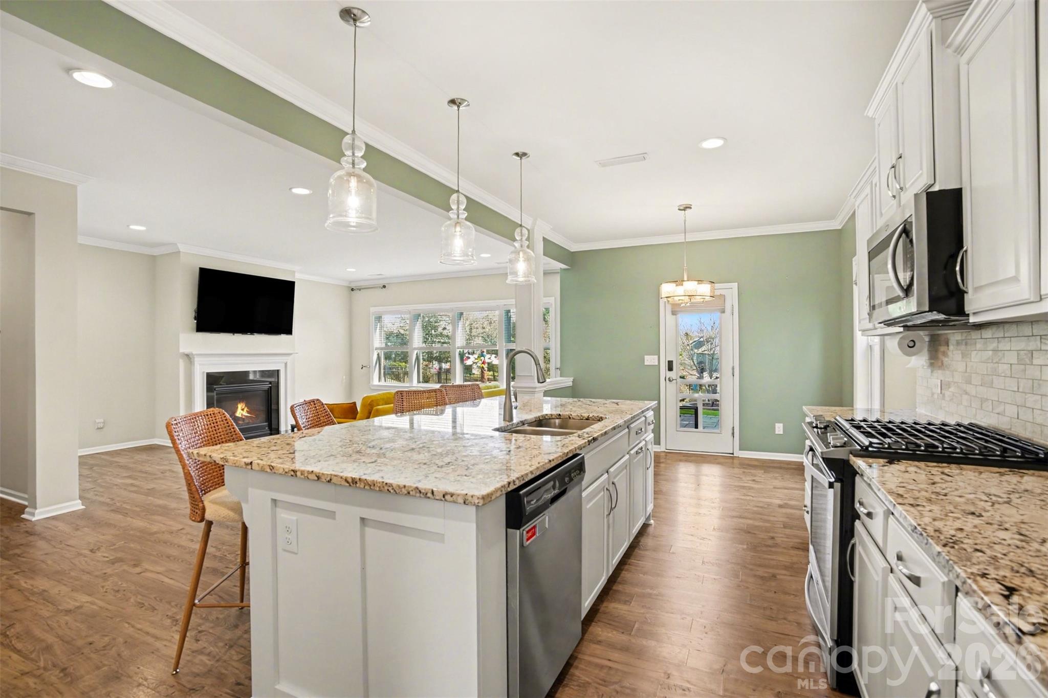 Lake Ridge - Residential