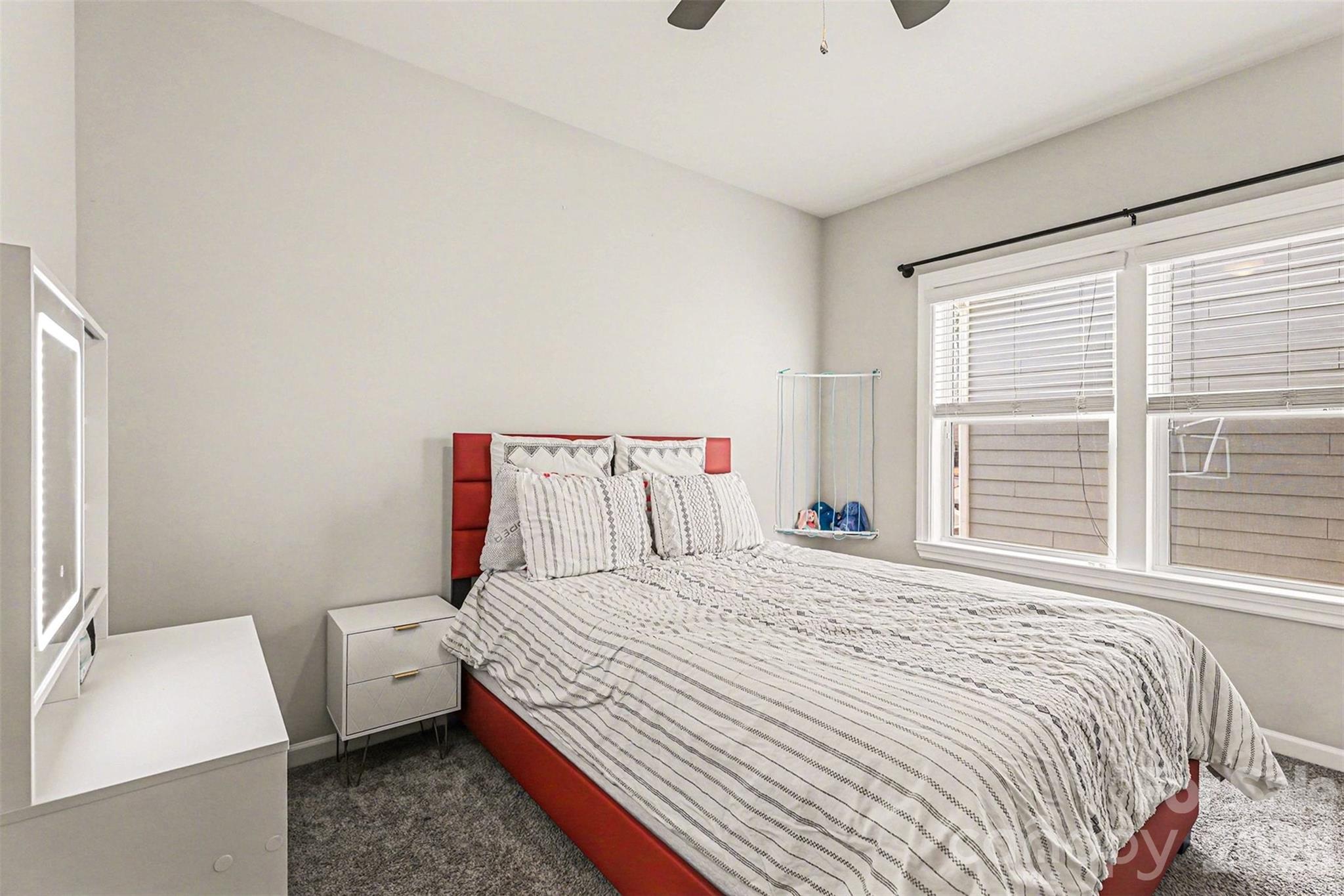 Lake Ridge - Residential