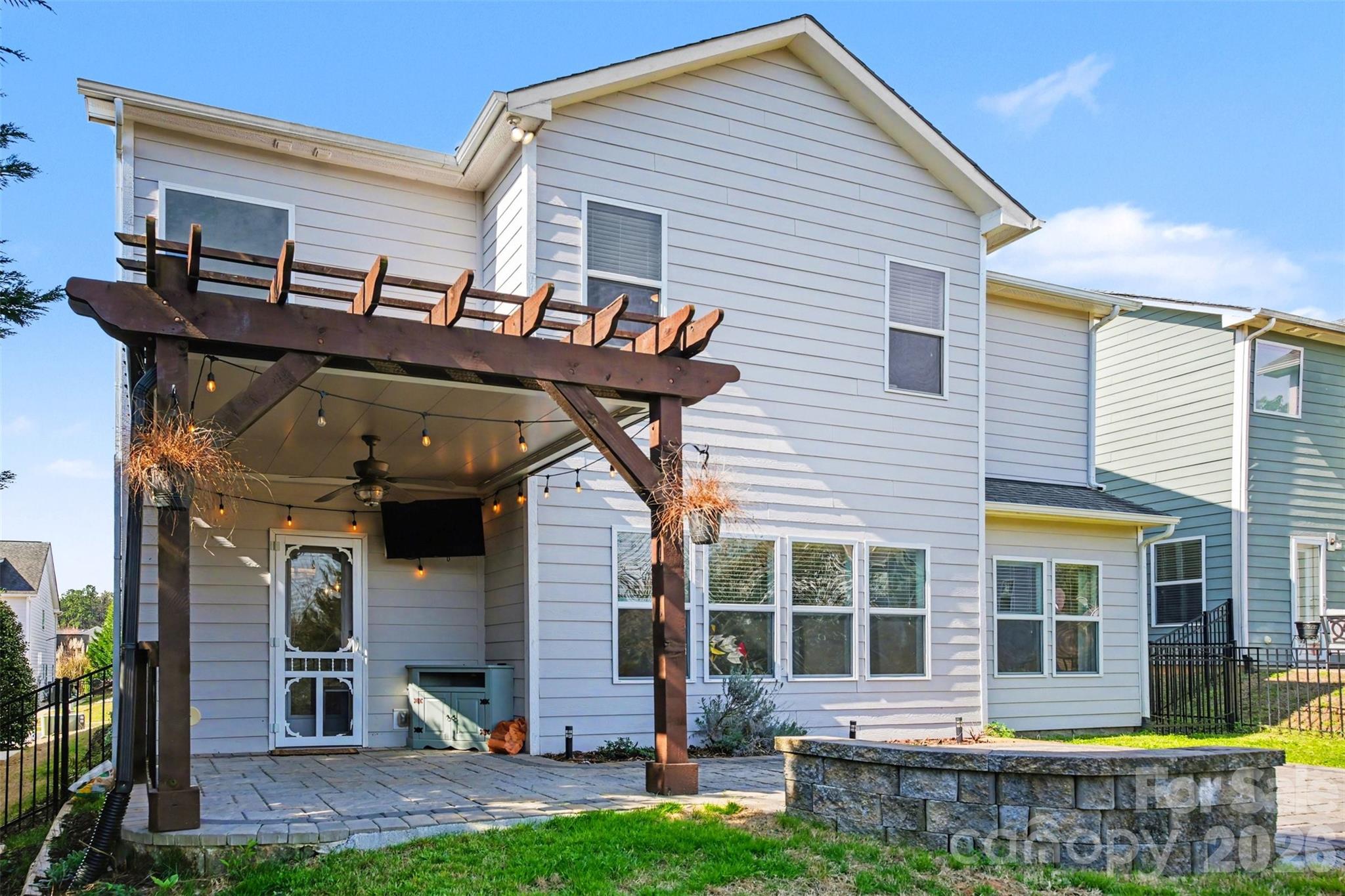 Lake Ridge - Residential