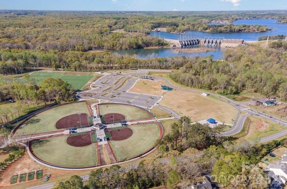 Lake Ridge - Residential