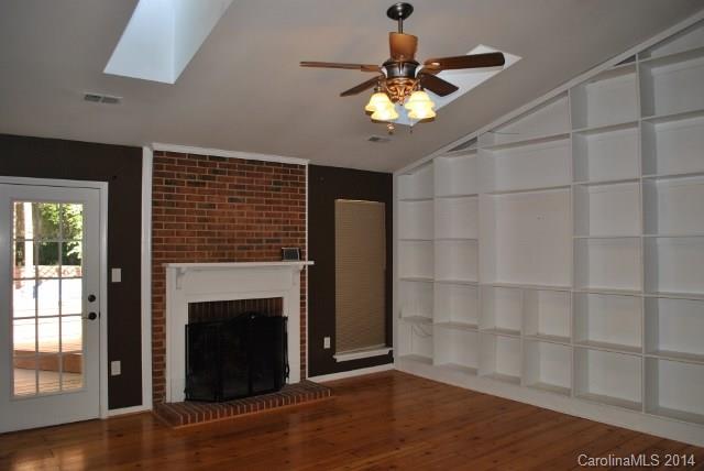 Cedarfield - Residential