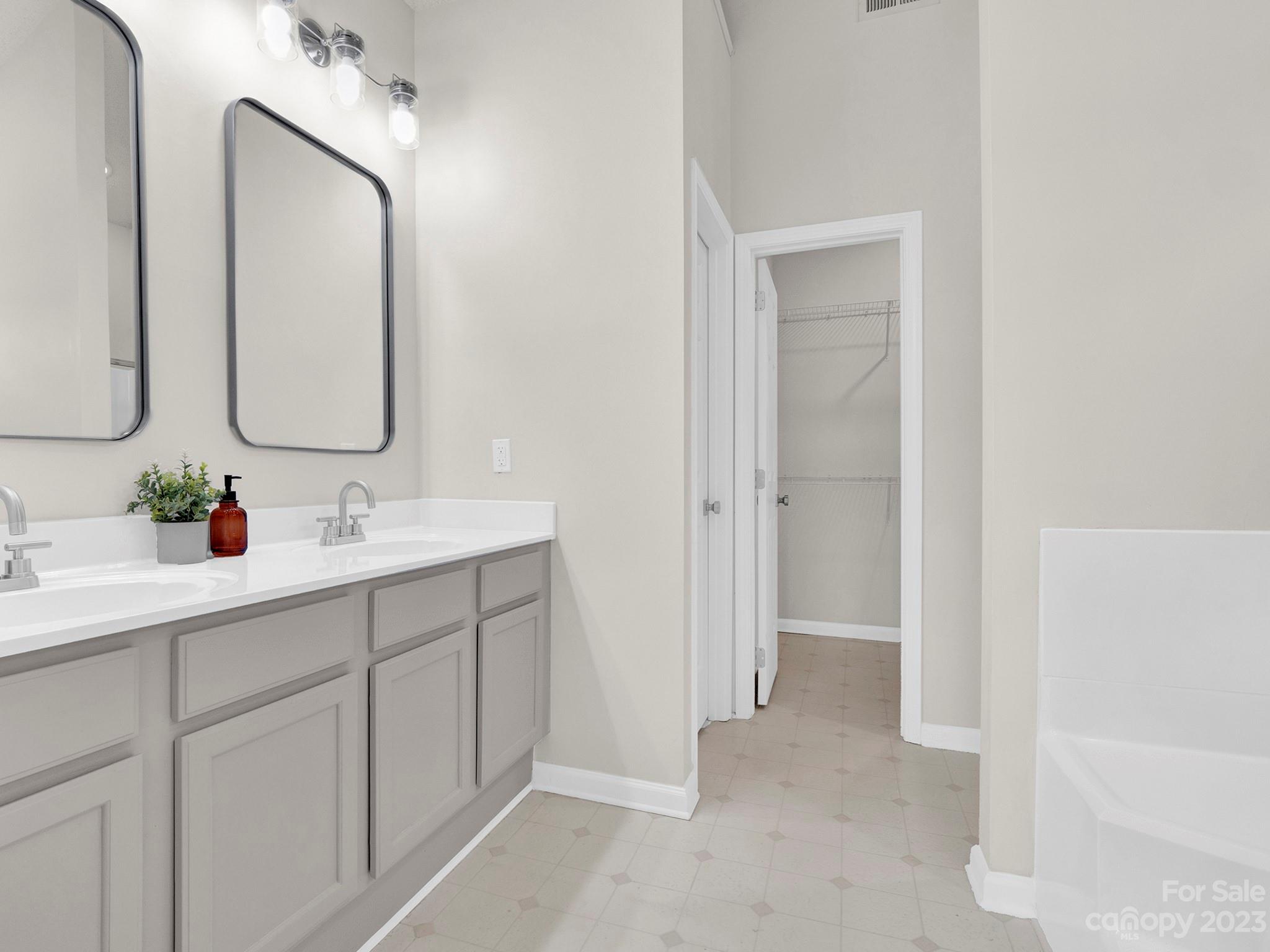 Steelechase - Residential