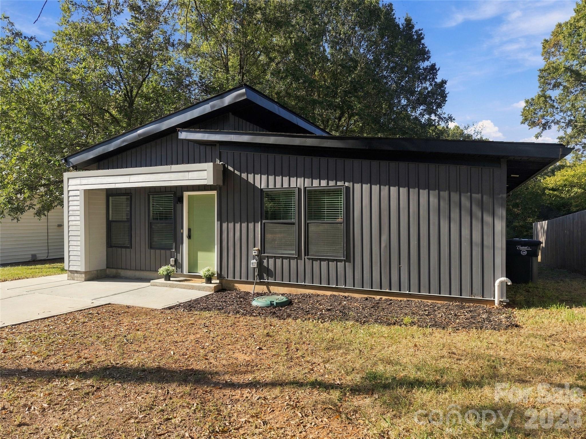 571 Buford Drive SW