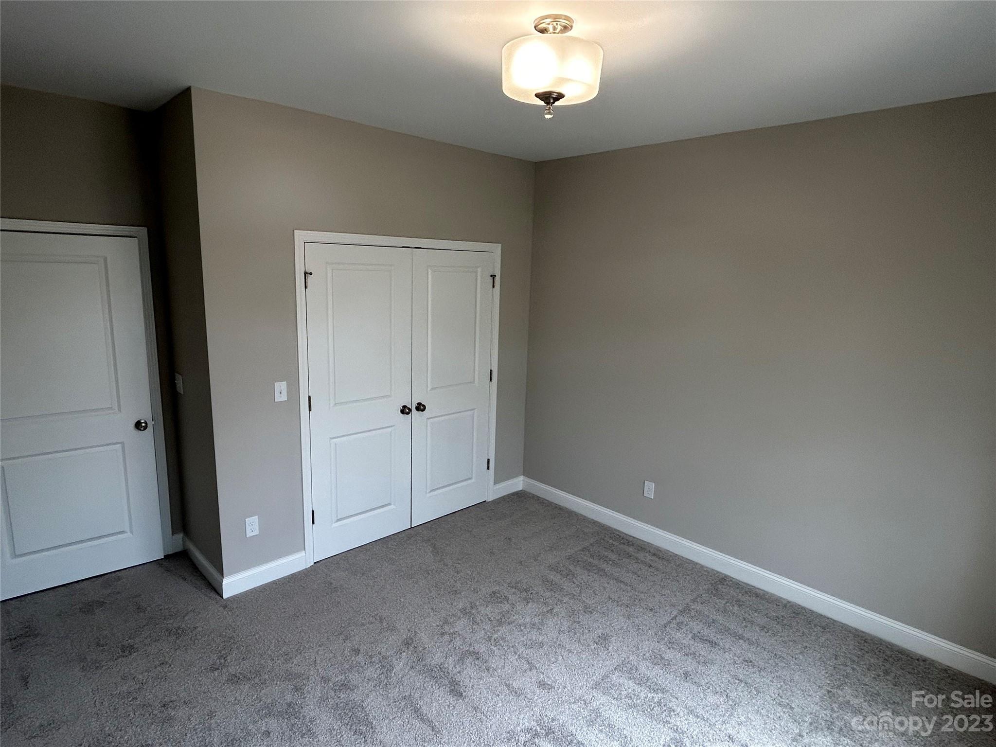 Villas on the Creek - Residential