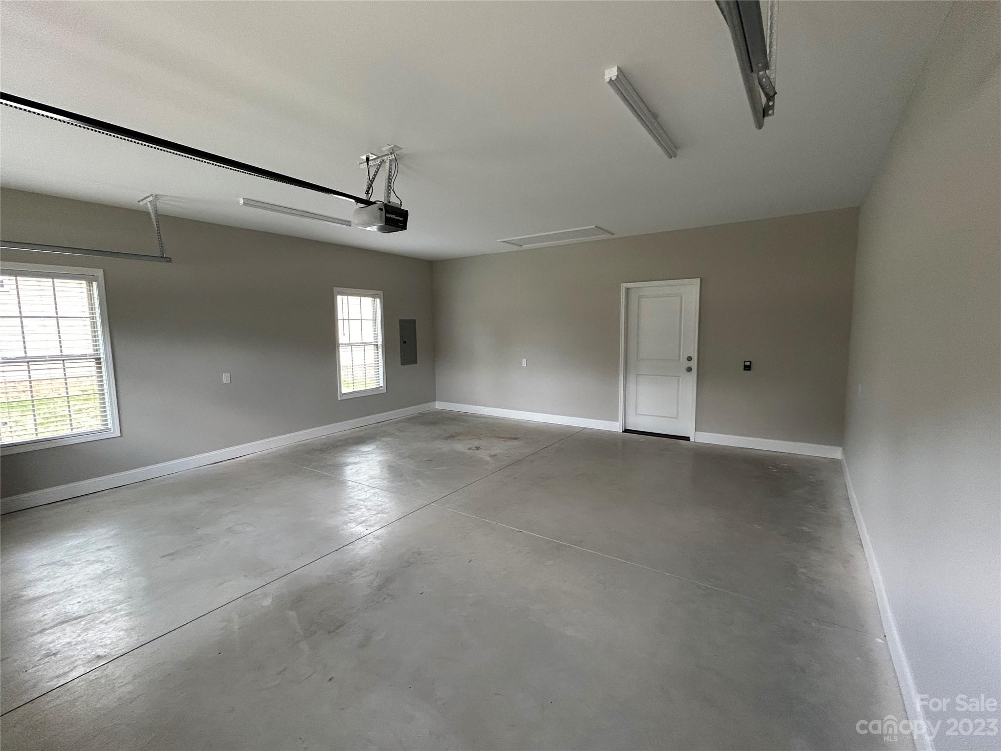 Villas on the Creek - Residential