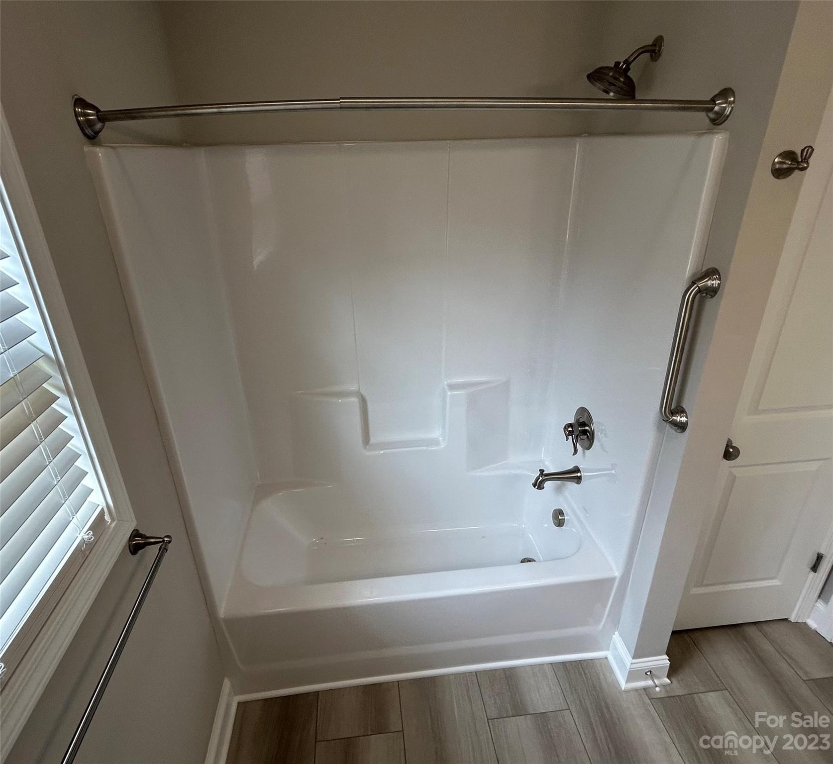 Villas on the Creek - Residential