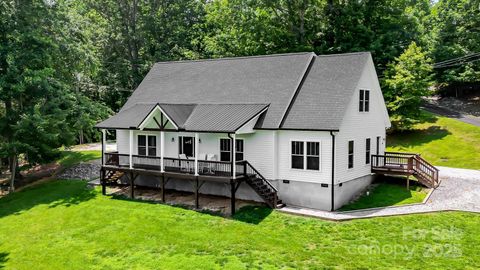 Photo of 180 Ellerslie Acre, Hendersonville, NC 28739 (MLS # 4270552)
