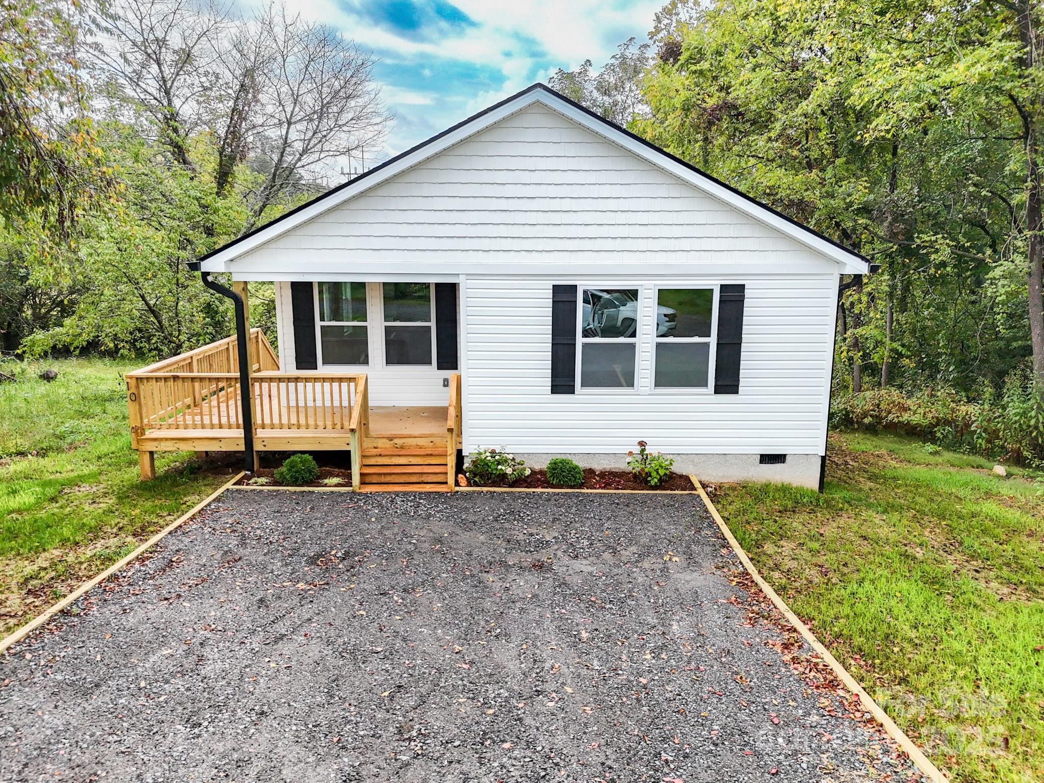 10 Neil Price Avenue
