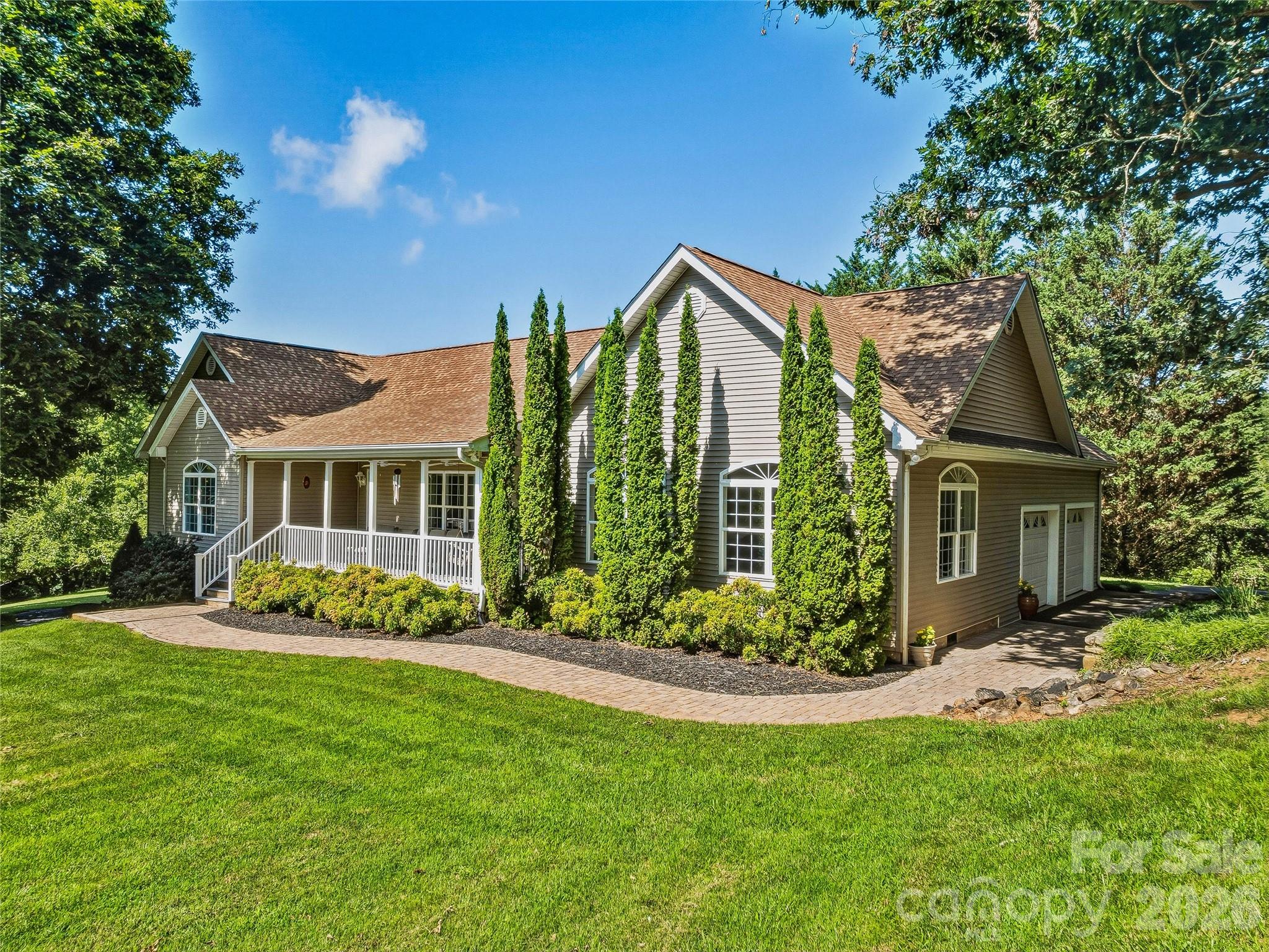 1082 S Main Street, Mars Hill, NC, 28754
