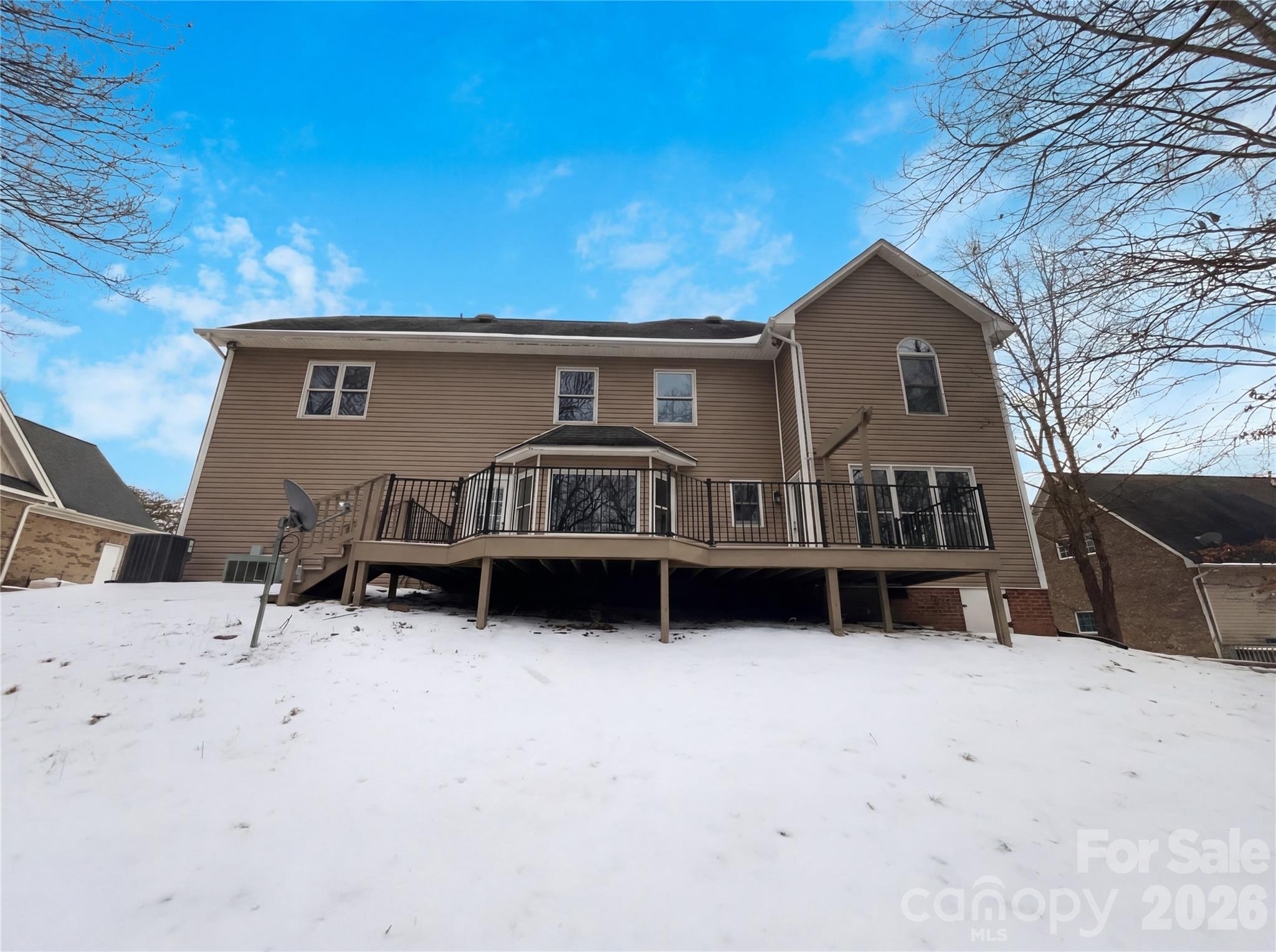 122 W Tattersall Drive