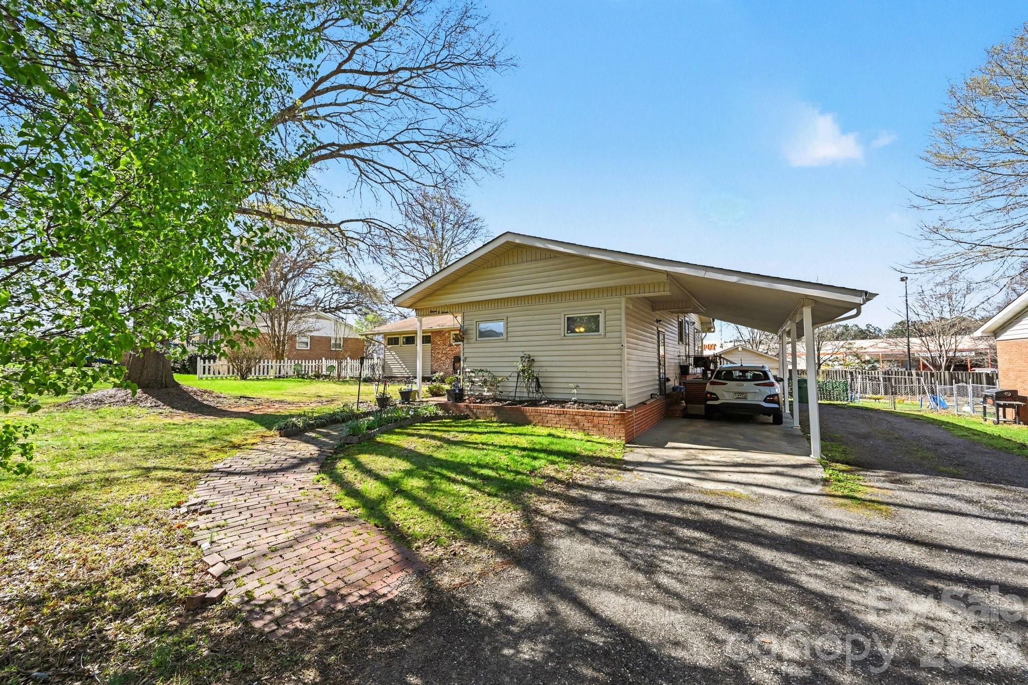 Gregwood - Residential