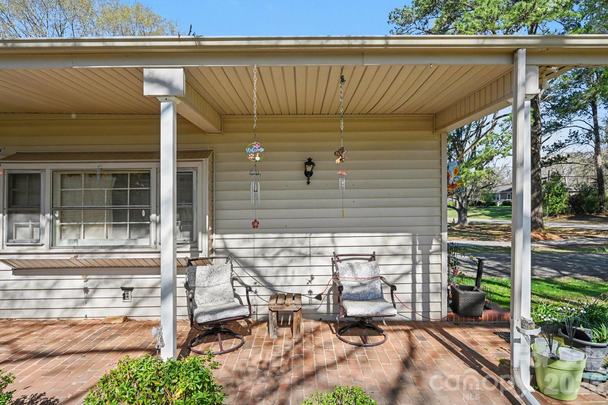 1107 Crestfield Drive