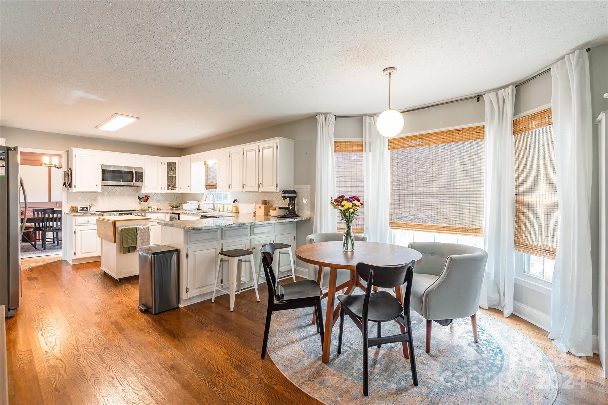 Meadow Lakes - Residential