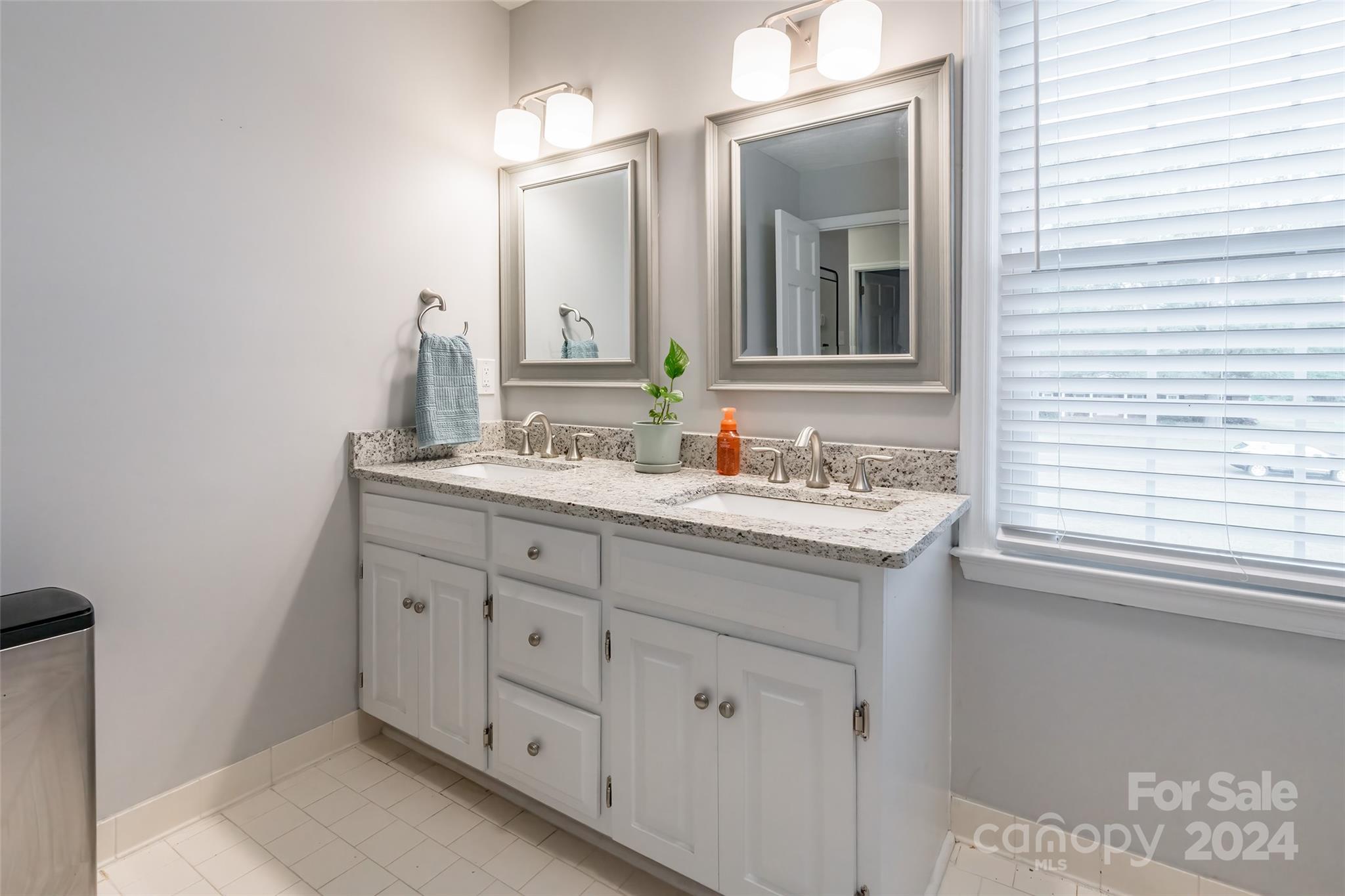 Meadow Lakes - Residential