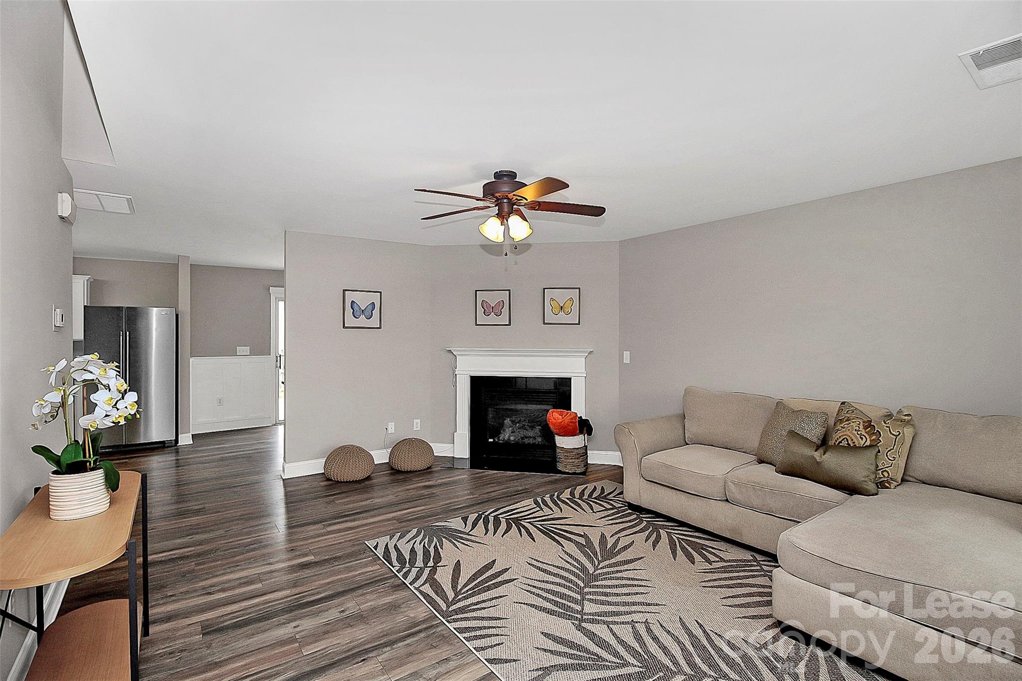 1711 Rustic Arch Way