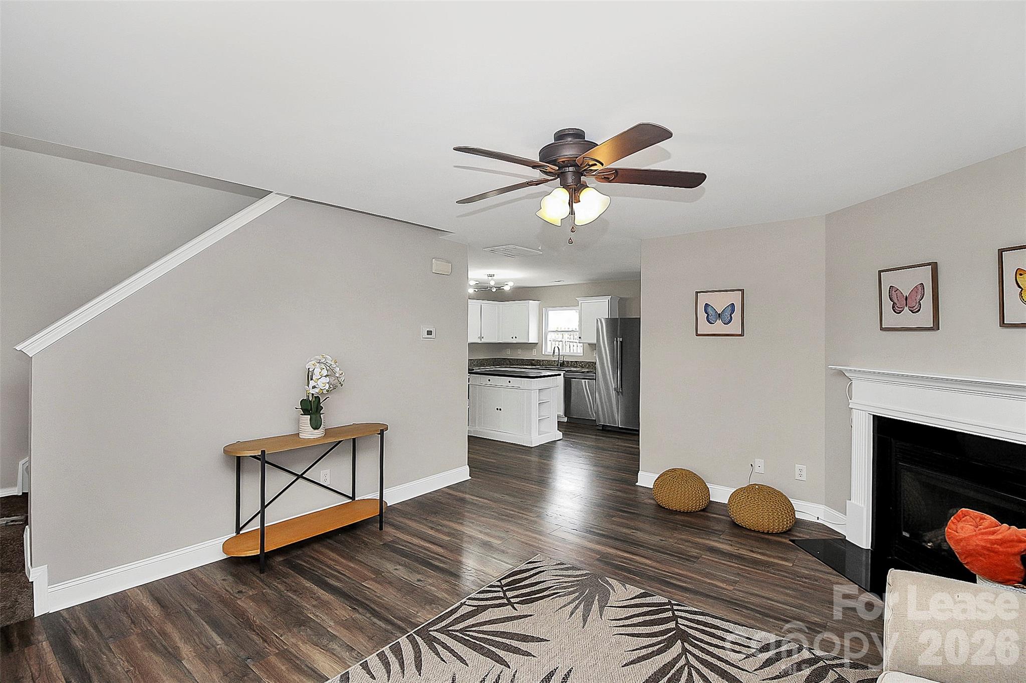 1711 Rustic Arch Way