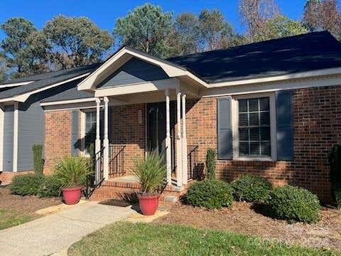 Photo for 242 Pointe Circle