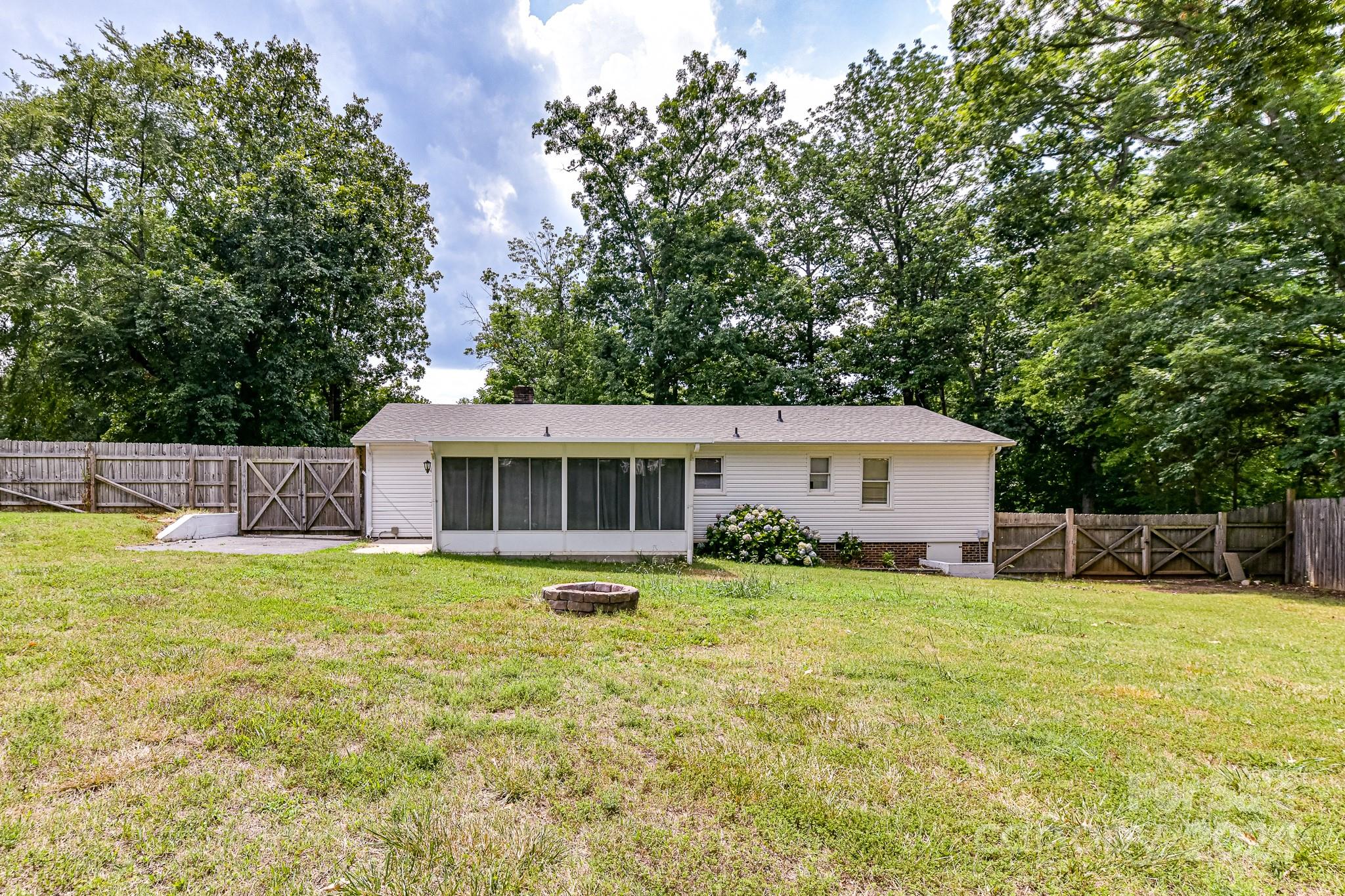 Pine Hills - Residential