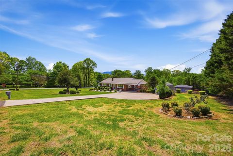 Photo of 101 Regina Drive, Morganton, NC 28655 (MLS # 4369882)