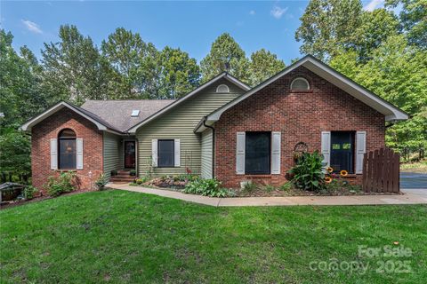 98 Red Oak Drive Mills River NC 28759