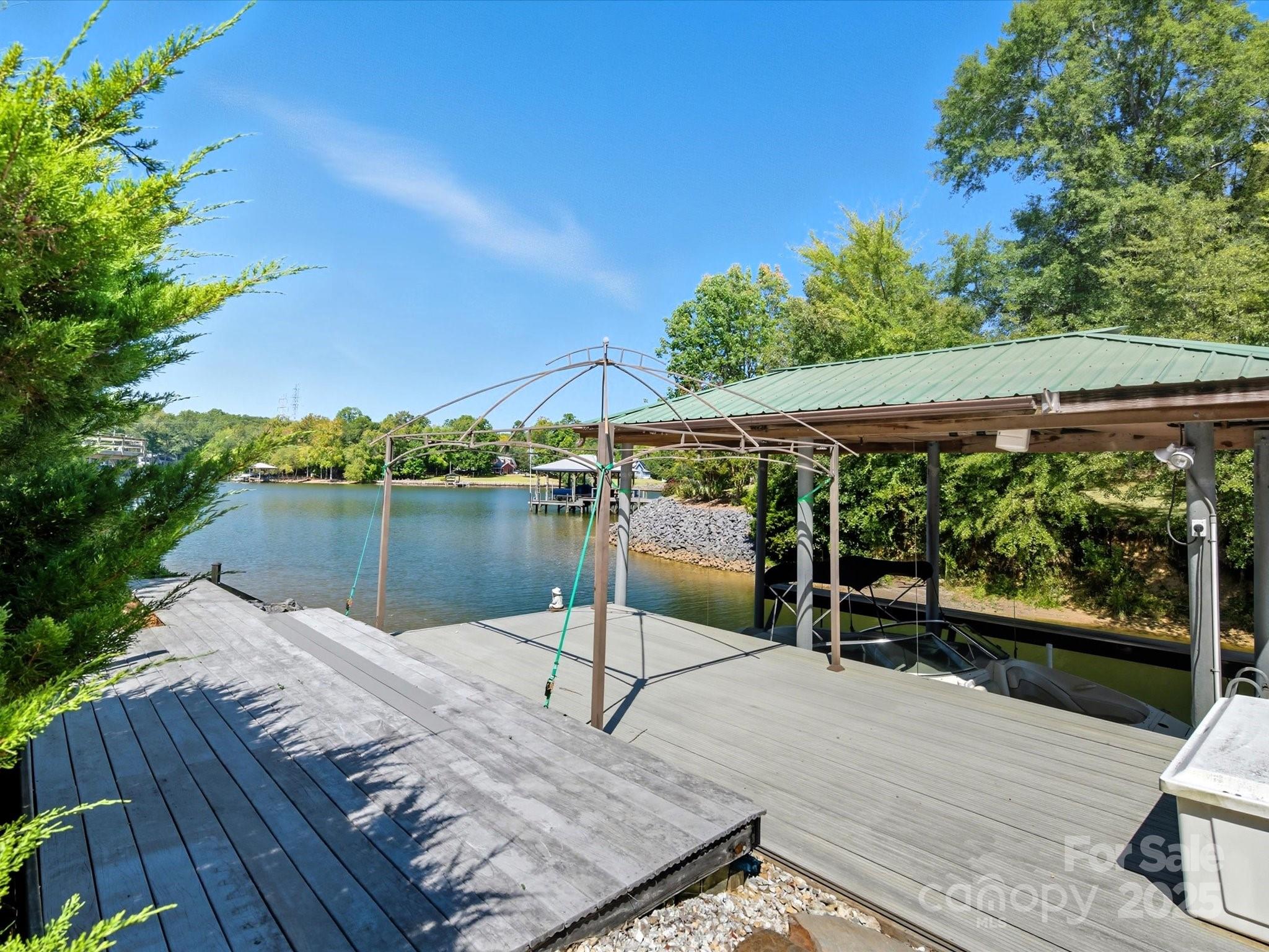 River Lake - Residential