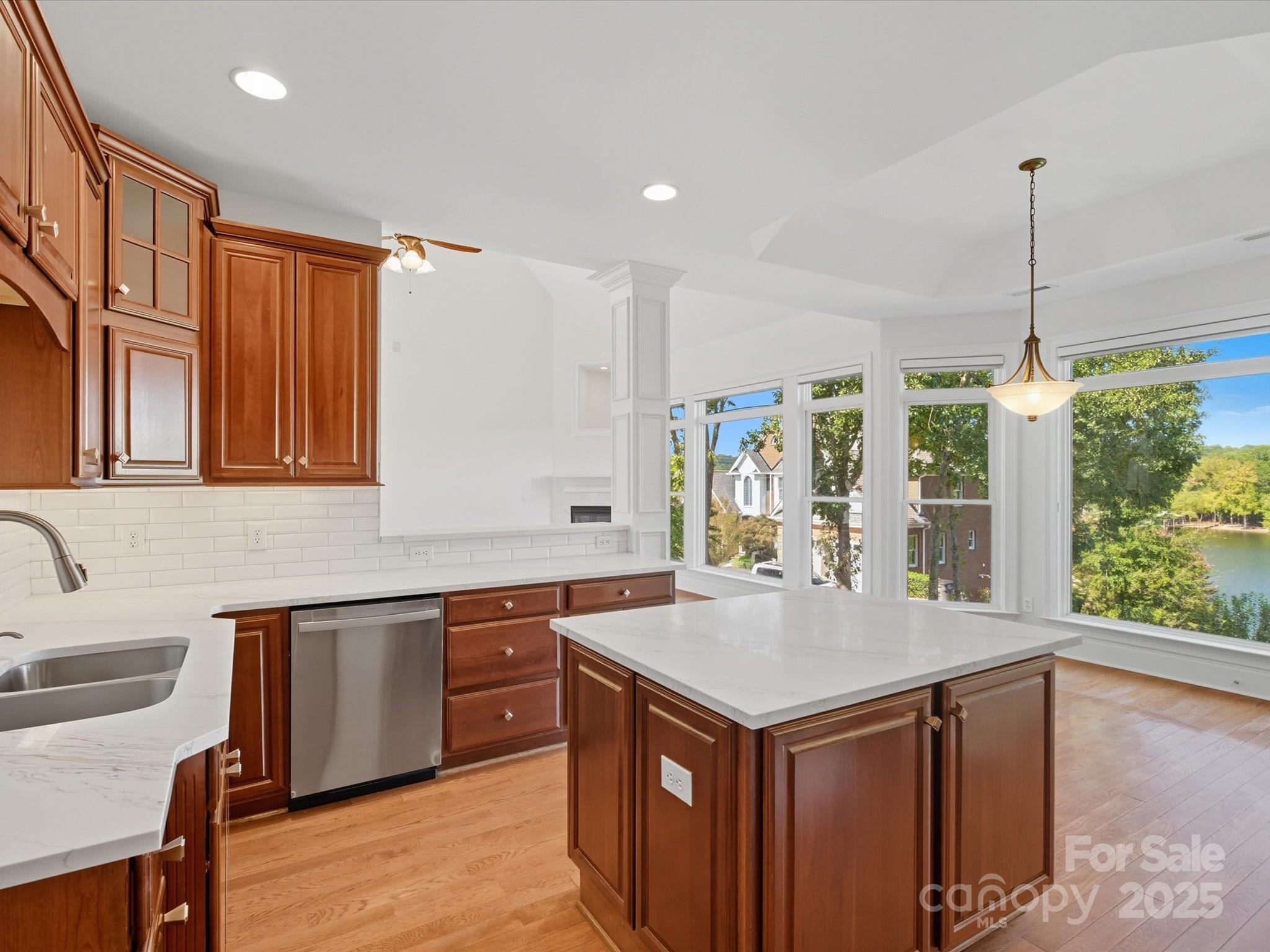 River Lake - Residential