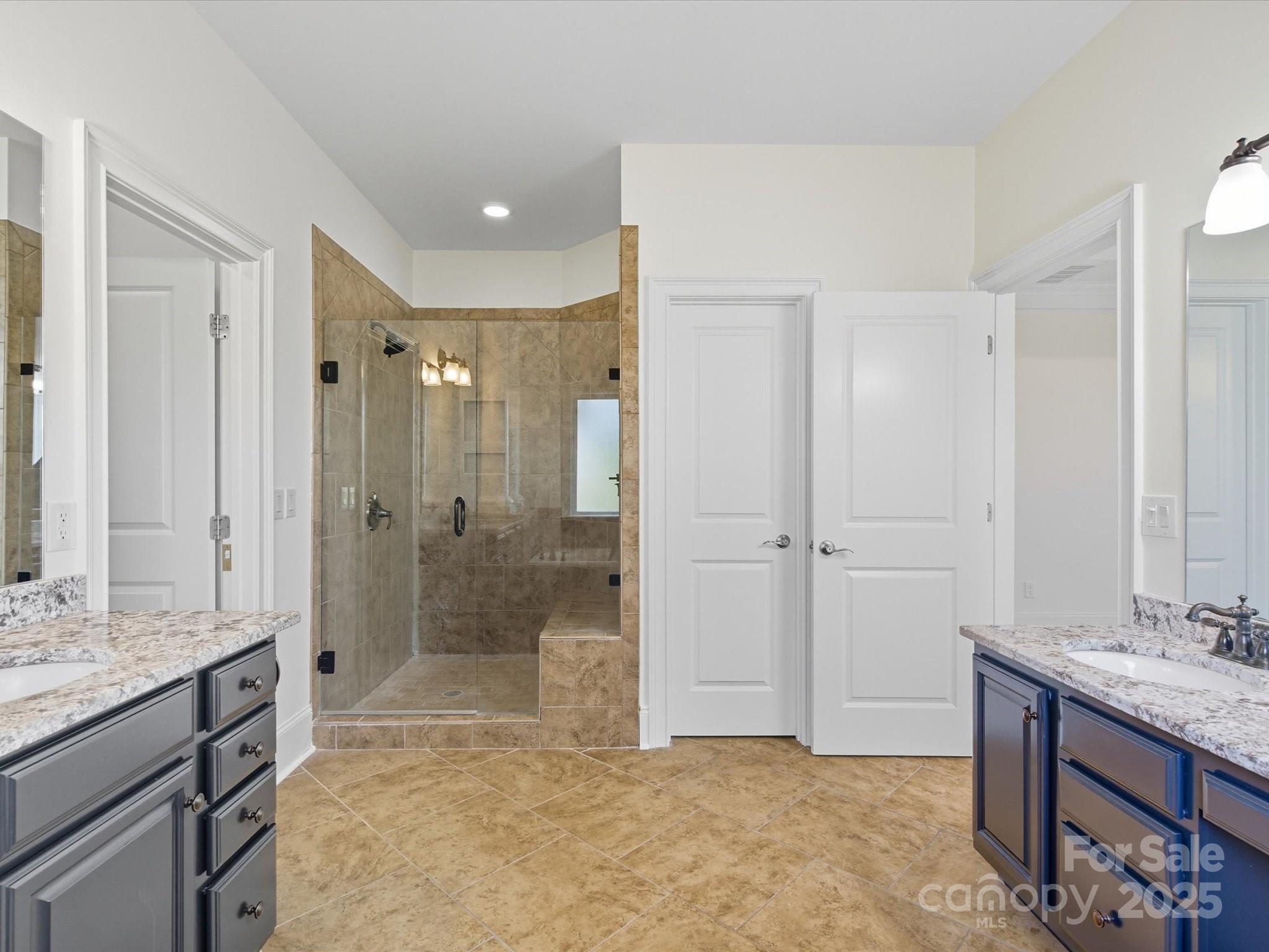 River Lake - Residential