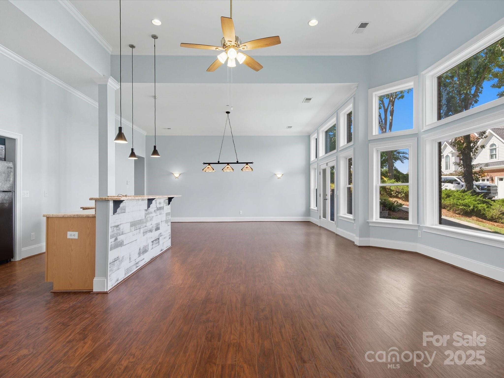 River Lake - Residential