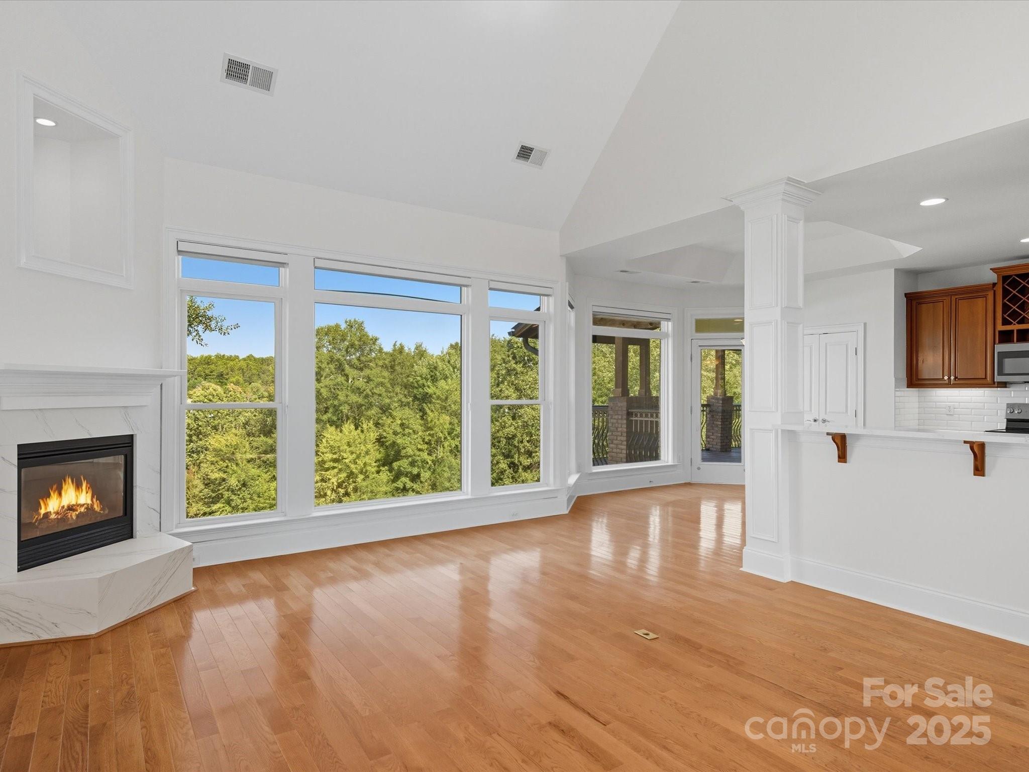 River Lake - Residential