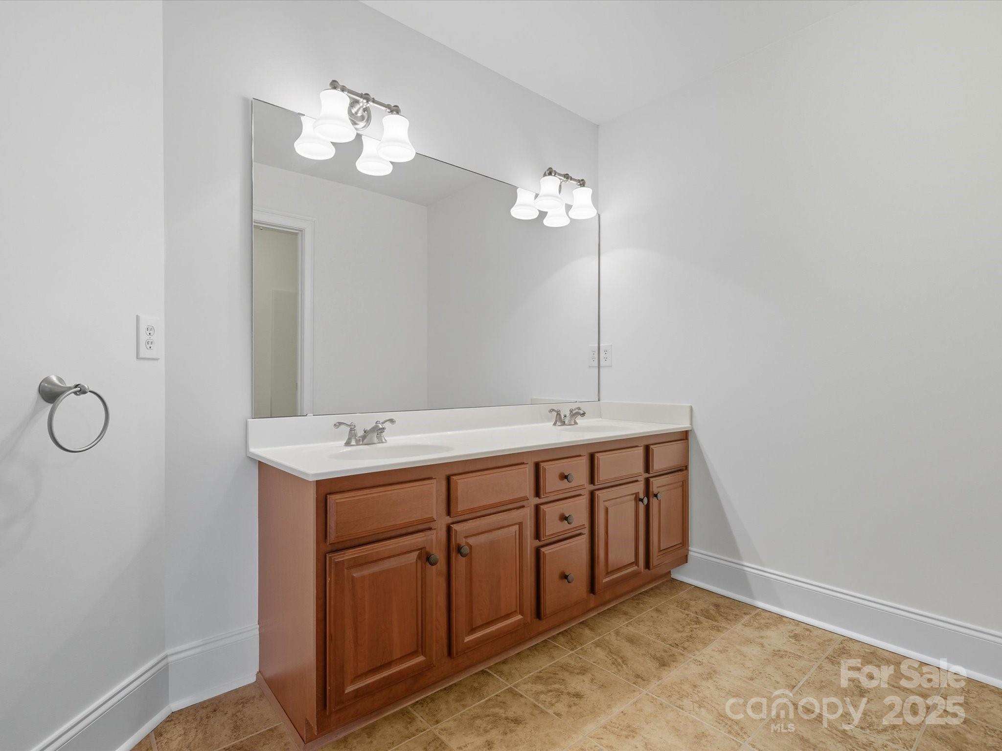 River Lake - Residential