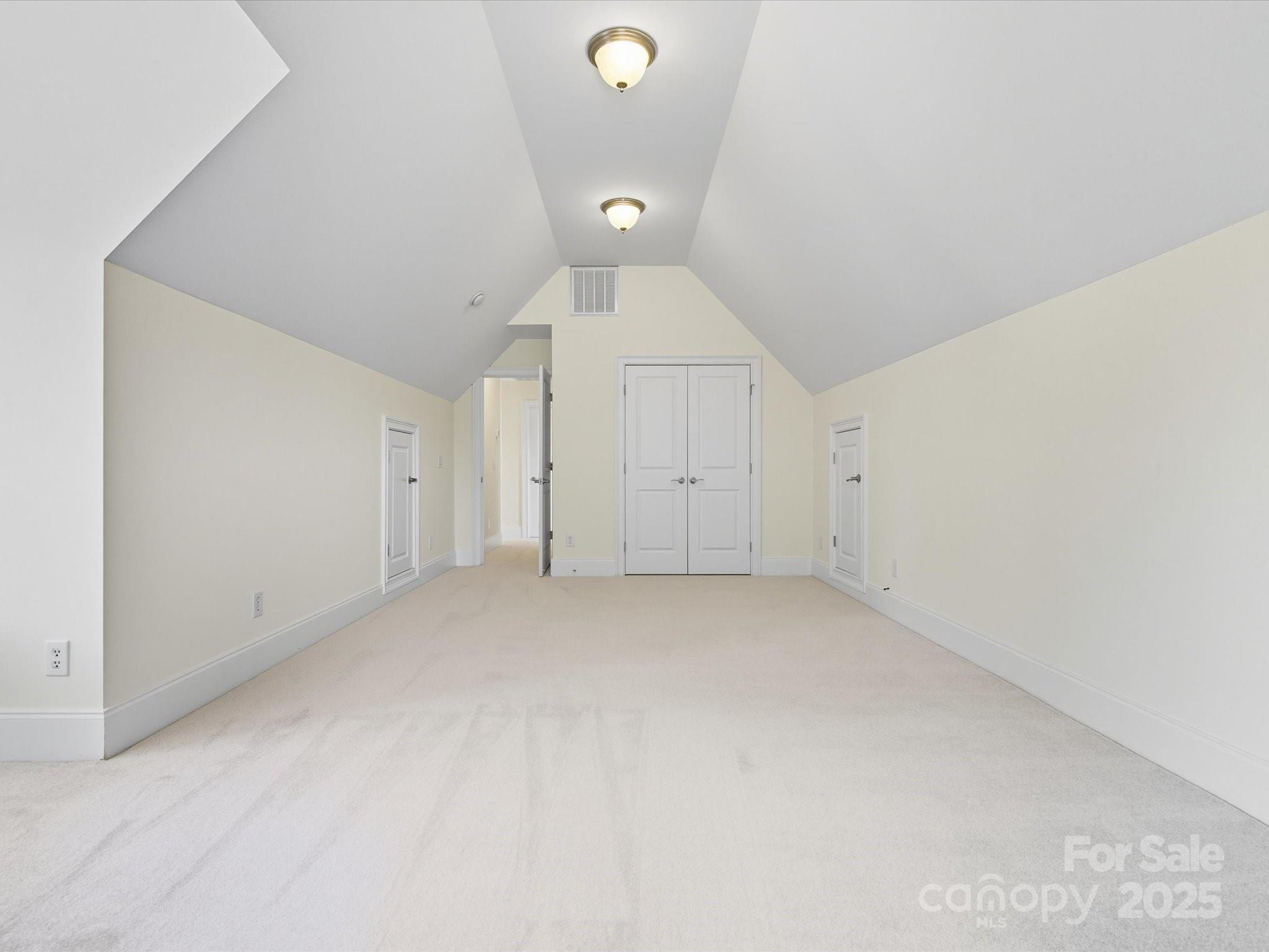 River Lake - Residential