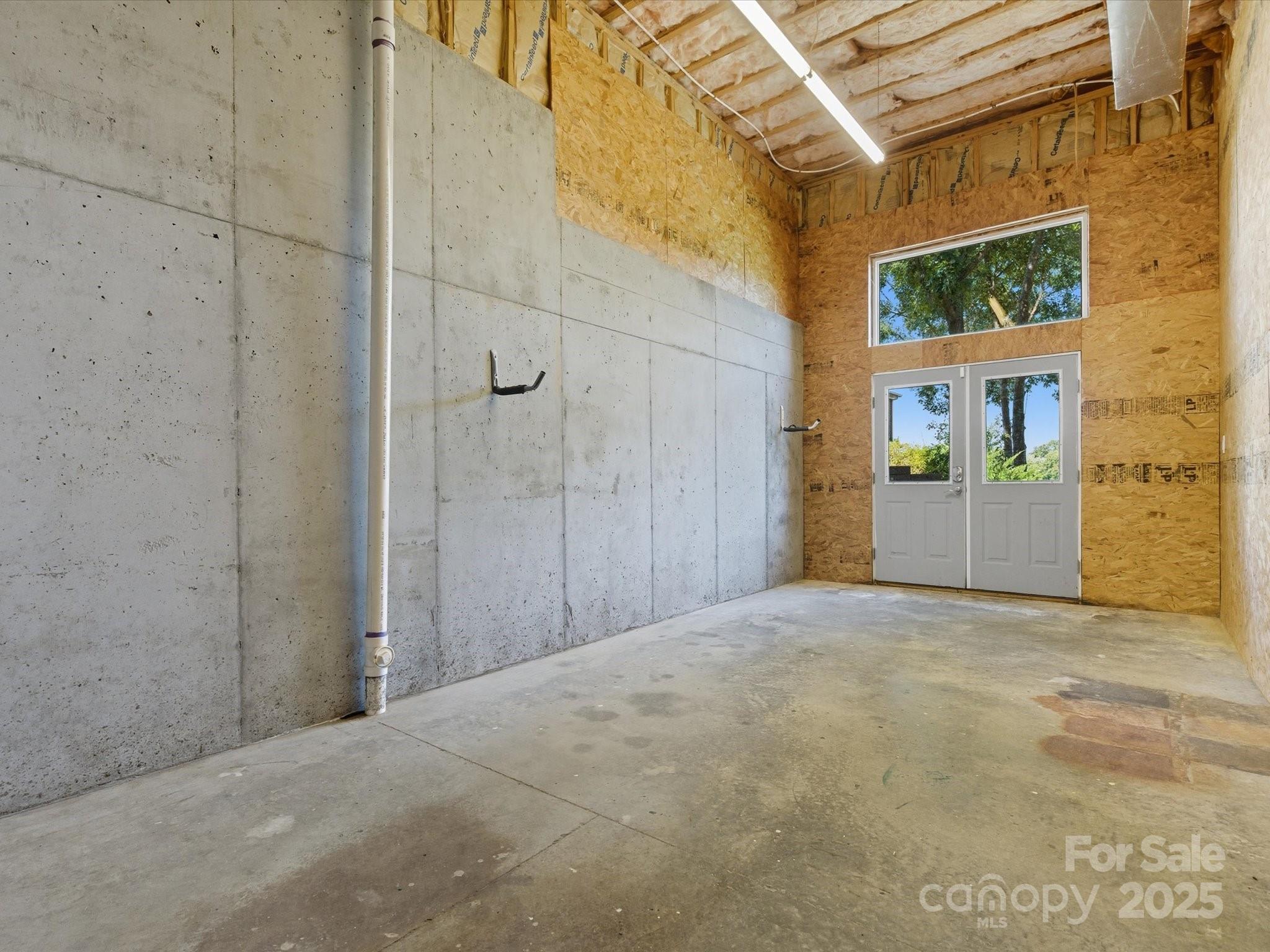 River Lake - Residential