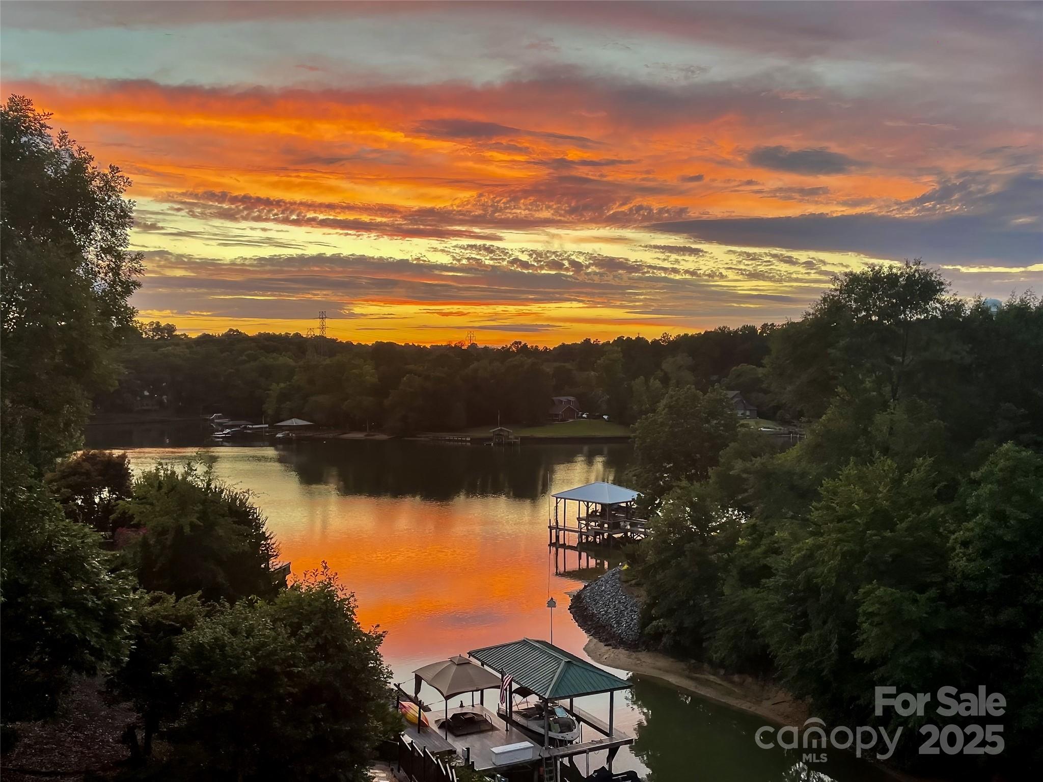 River Lake - Residential
