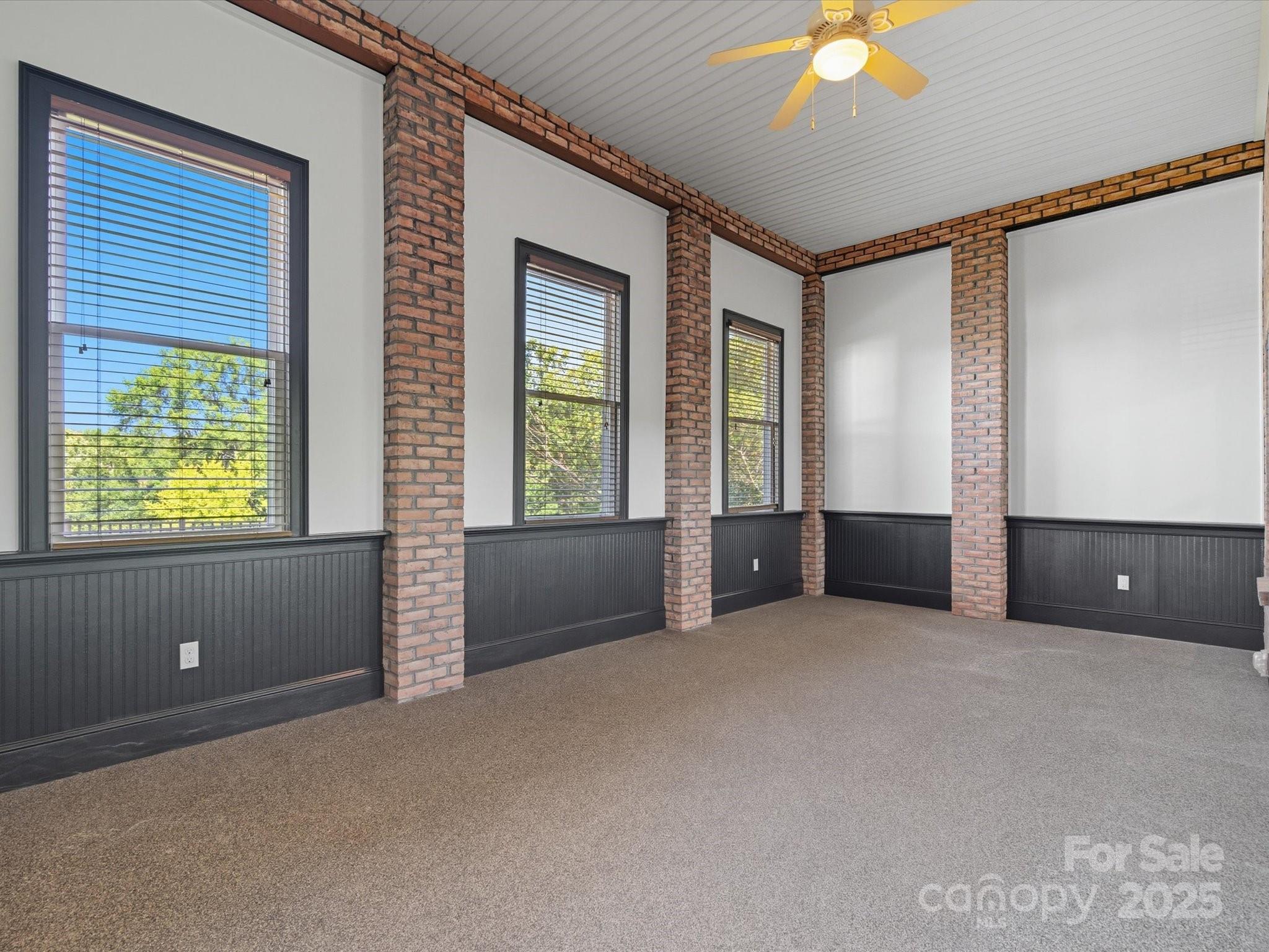 River Lake - Residential