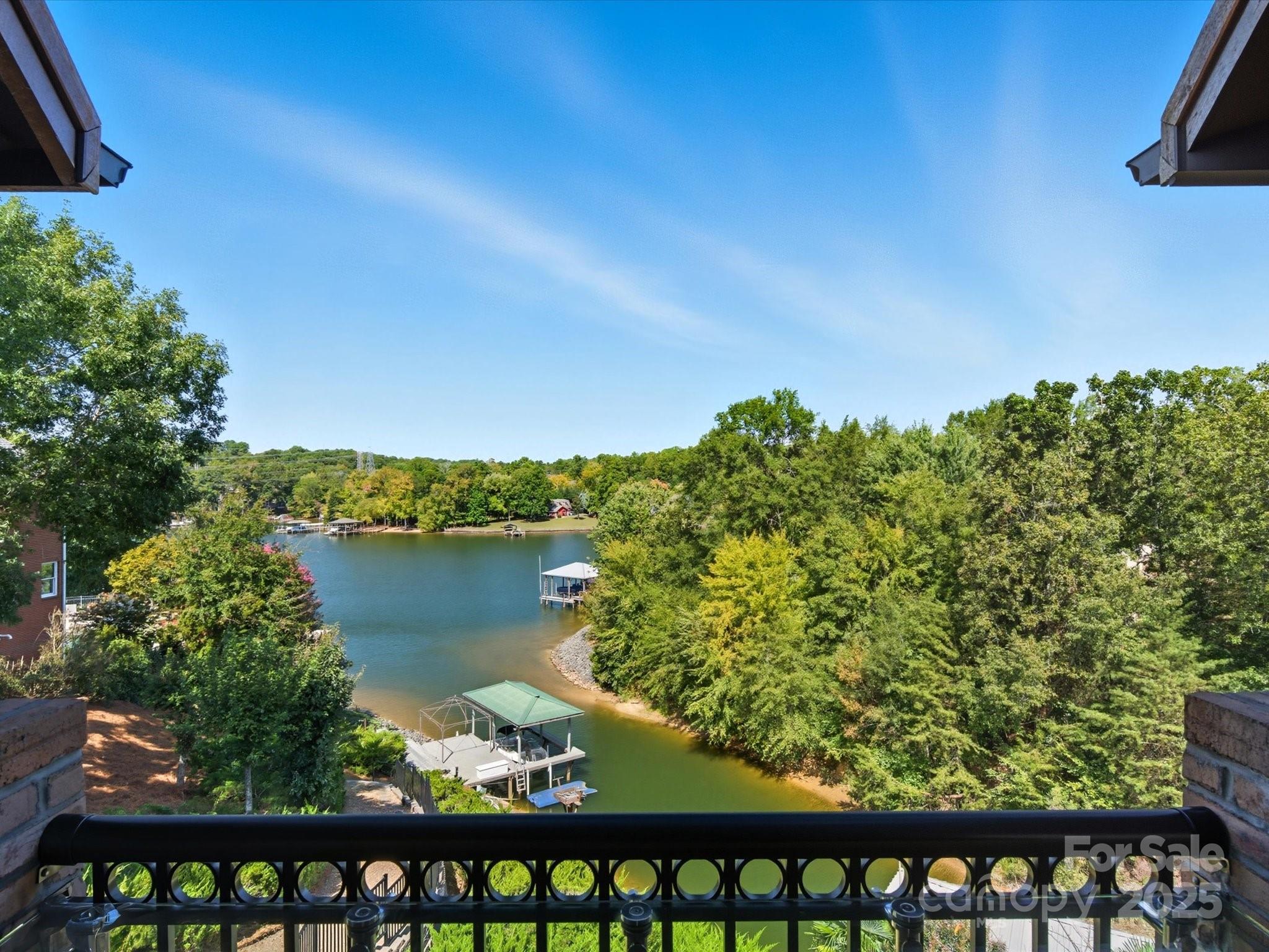 River Lake - Residential