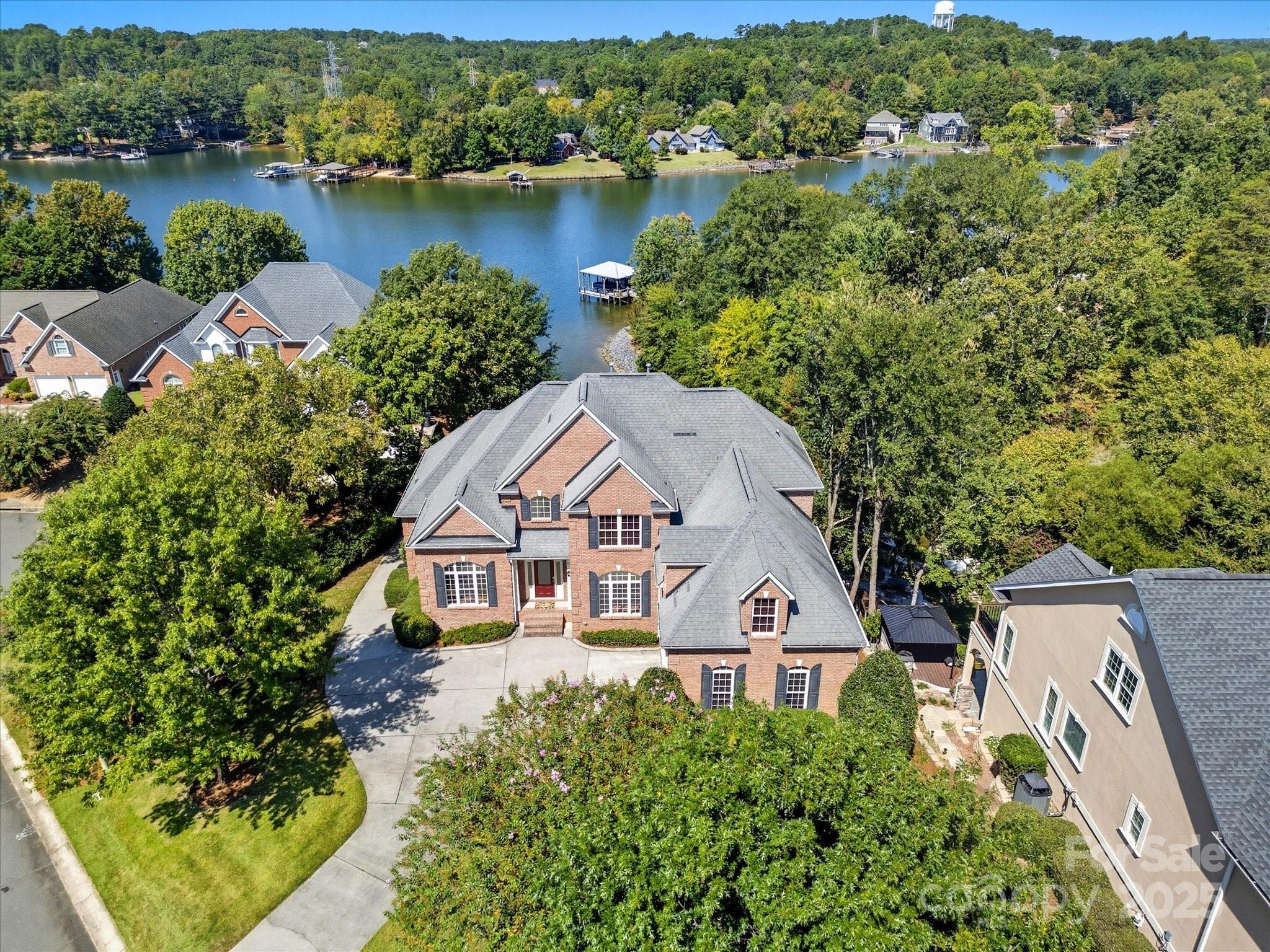 River Lake - Residential