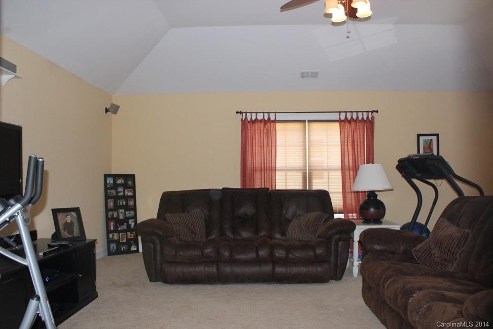 MacAulay - Residential